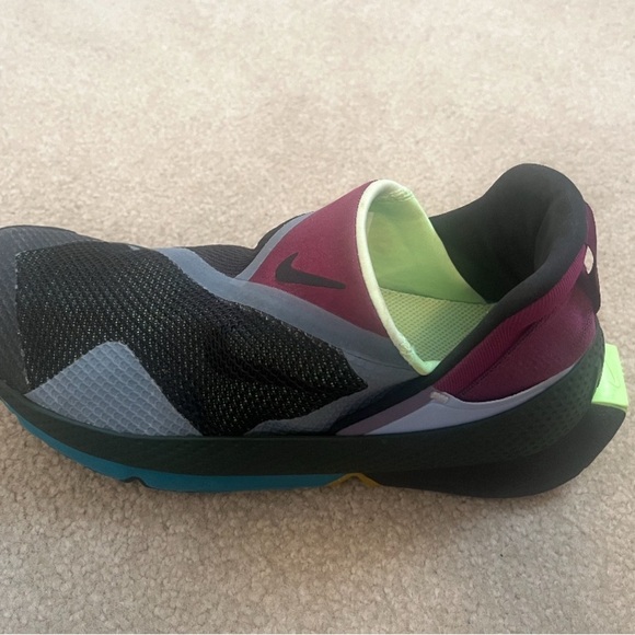 Men's size 7.5 NIKE FLYEASE athletic SHOES sneakers - Picture 6 of 9